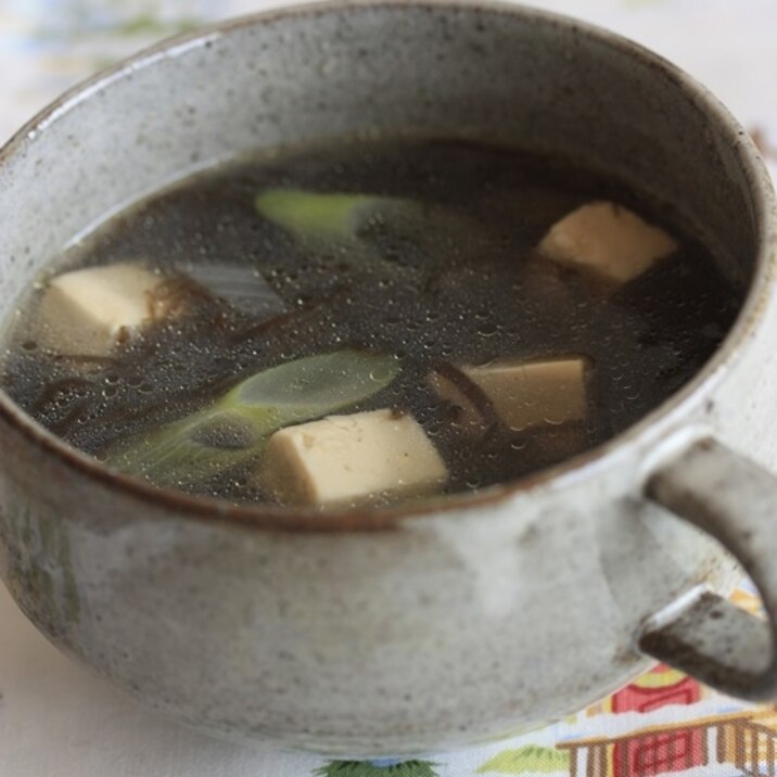 スープストックがあれば簡単　もずくと豆腐のスープ